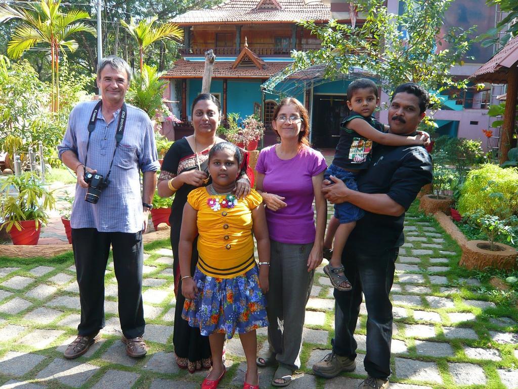 Southcanal Holidays Alappuzha Eksteriør billede
