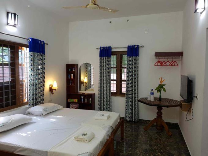 Southcanal Holidays Alappuzha Eksteriør billede